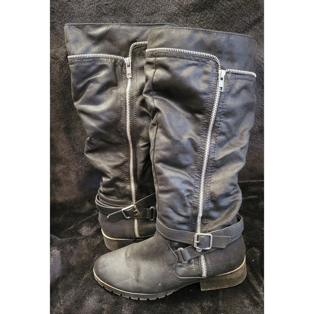 Woman's Black Zipper Boots Size 9